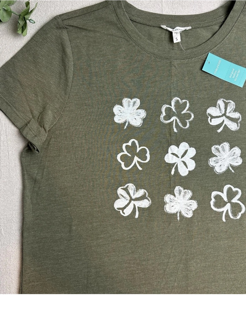 Maurices Irish Shamrock Clover T-Shirt Green Soft Tee NWT